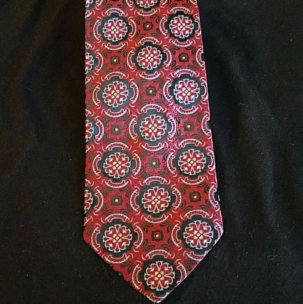 Jos A Bank Signature Old Collection Red Tie
